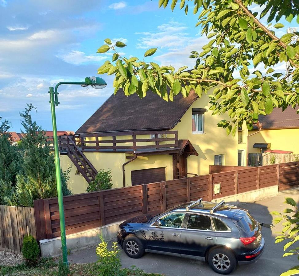 Casa Merilor I & II Brasov Exterior photo